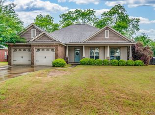 206 Pine Level Rdg, Deatsville, AL 36022