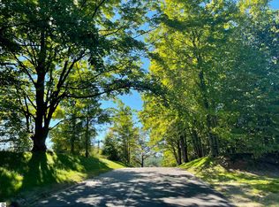 6024 S Paradise Rnch, Kingsley, MI 49649