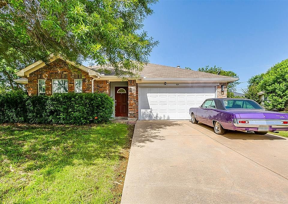 1st image of 909 Beaver Creek Dr