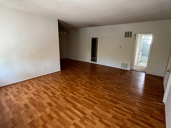3rd image of 9119 Cashio St #3