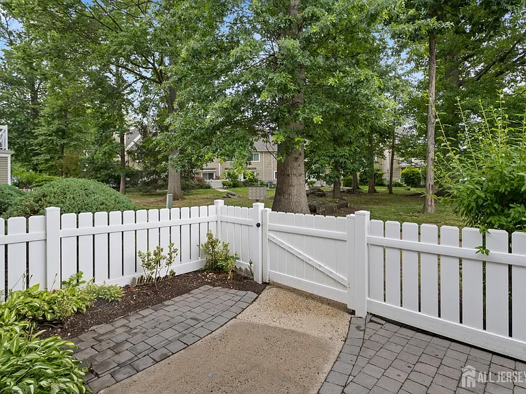 3 Foxtail Ln — Photo 16