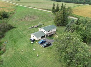 28515 Ottawa Ave, Elroy, WI 53929
