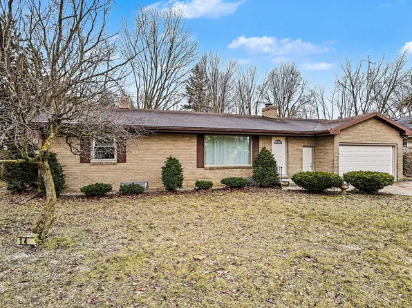 144 Downey Dr, Benton Harbor, MI 49022