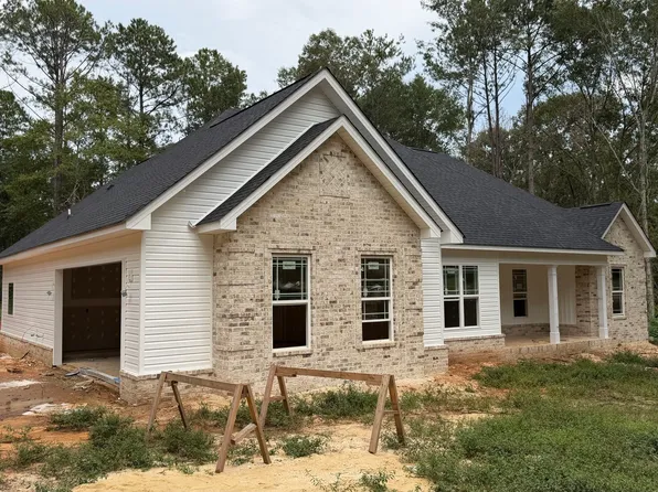 3042 Plantation Dr, Dublin, GA 31021