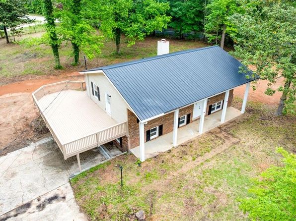32 Cherokee Ridge Rd, Canon, GA 30520
