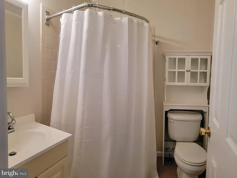 8949 Princeton Park Dr — Photo 12