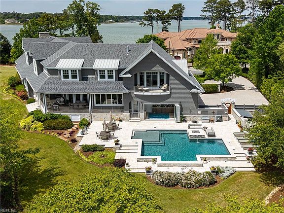 3rd image of 1700 River Ct