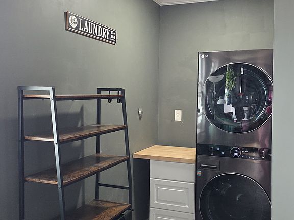 4th image of 23 Martell Rd #2