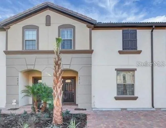 4 bed, 3.5 bath, 2102 sqft, $2,800 — Photo 1