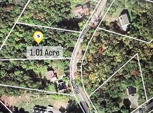 7 Wolf Ln, West Dover, VT 05356