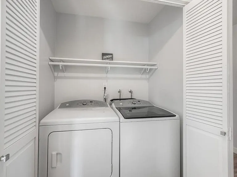 4705 Marina Dr #10 — Photo 10