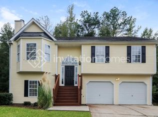 7815 Cambridge Dr, Douglasville, GA 30134