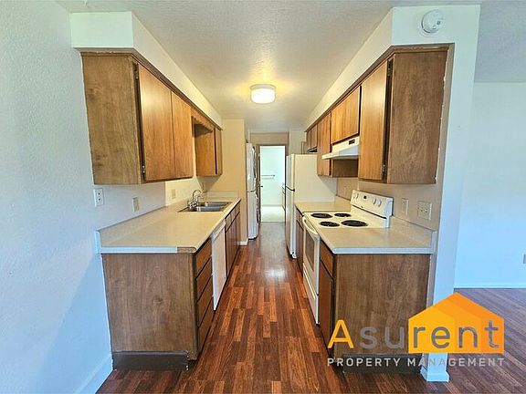 4th image of 318 Palm Ave #B
