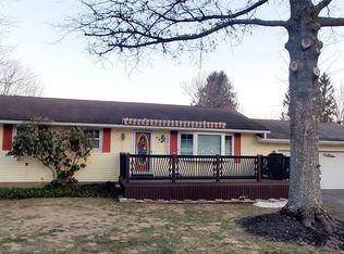 328 Melvin Rd, Erie, PA 16509