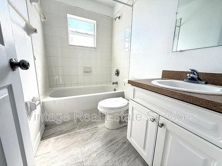 720 Newton Ave S — Photo 13