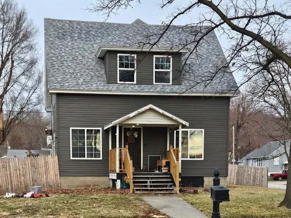 1511 Washington St, Hamburg, IA 51640