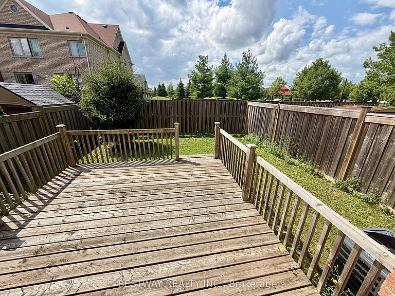 46 Prebble Dr — Photo 17