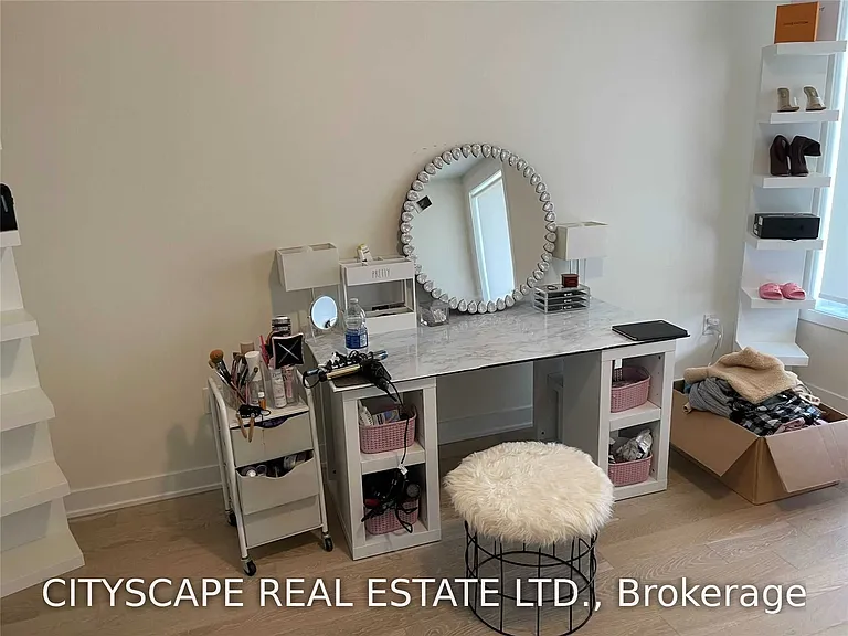 83 William Duncan Rd — Photo 13