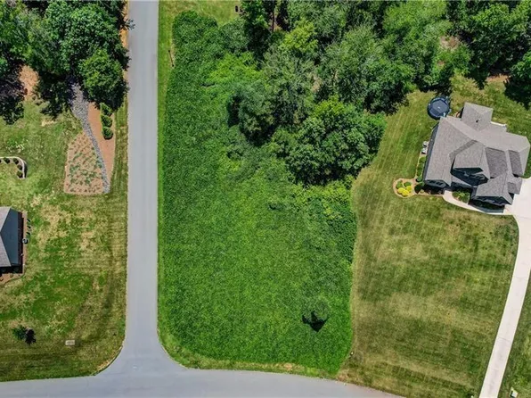 8416 Cripplegate Trace, Browns Summit, NC 27214