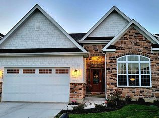9814 Orchard Trl, Montgomery, OH 45242