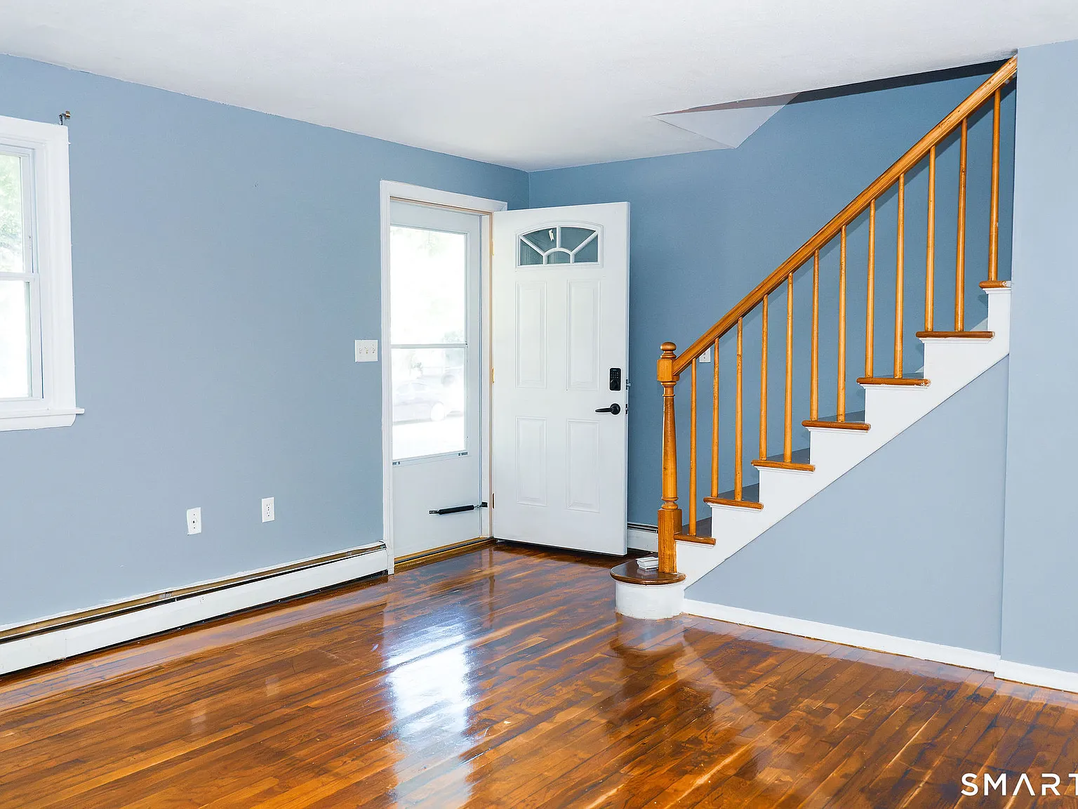 3 bed, 1.5 bath, 1140 sqft, $2,100 — Photo 4