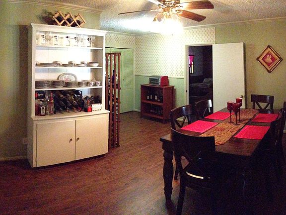 5th image of 775 Marsalis Dr