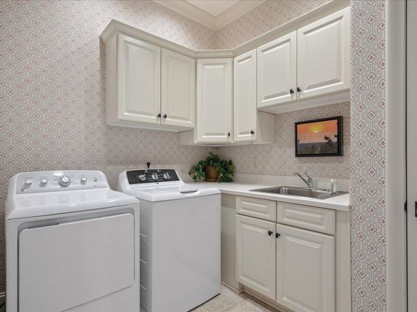 2307 Kimbrough Woods Pl, Germantown, TN 38139
