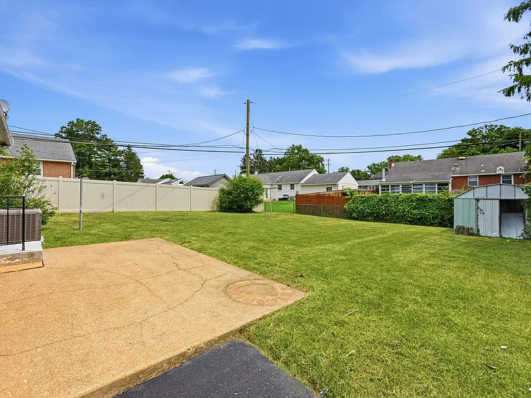 2314 Frann Dr — Photo 12