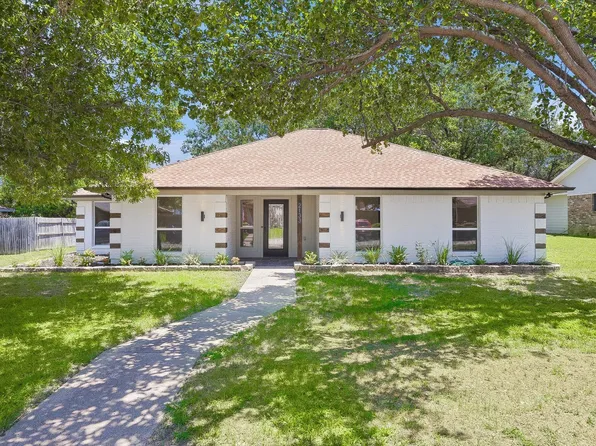 2133 Goldfinch Dr, Lewisville, TX 75077
