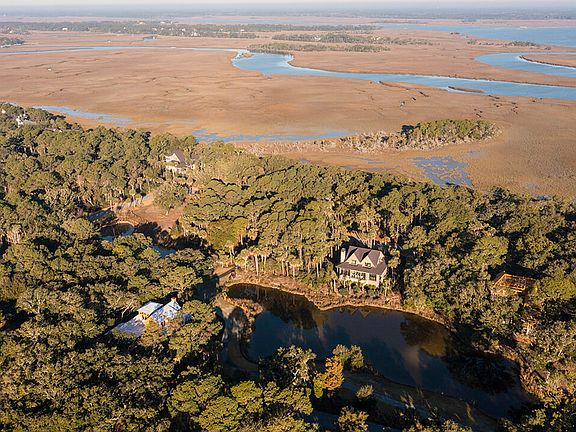 2nd image of 196 High Dunes Ln