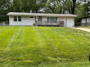 10004 Belmont Ave, Kansas City, MO 64134