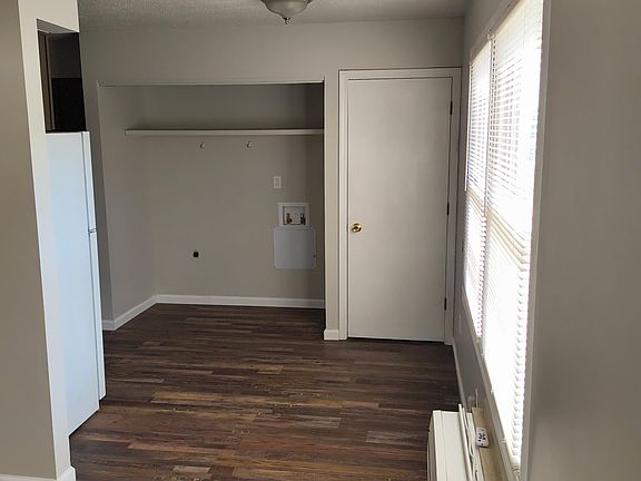 2nd image of 405 McBarnes St #9