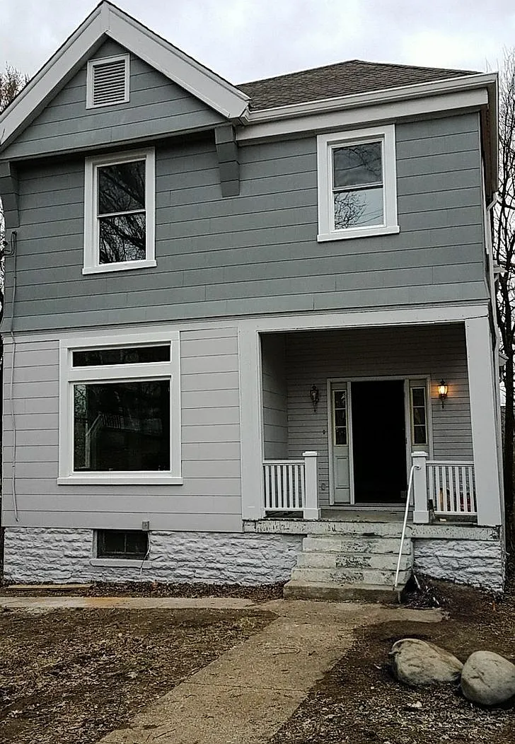 Coming Soon_ Remodeled 3 Bd/1 Bth Home In Avondale — Photo 1