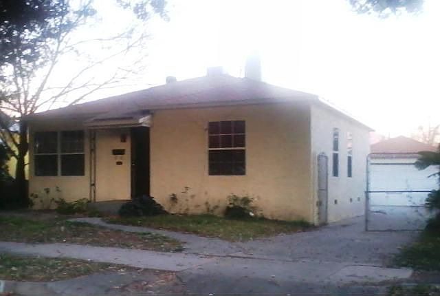 1st image of 2743 N Mountain View Ave