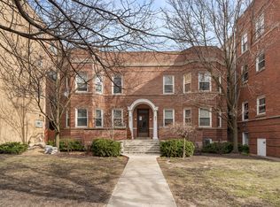 923 Washington St #1, Evanston, IL 60202