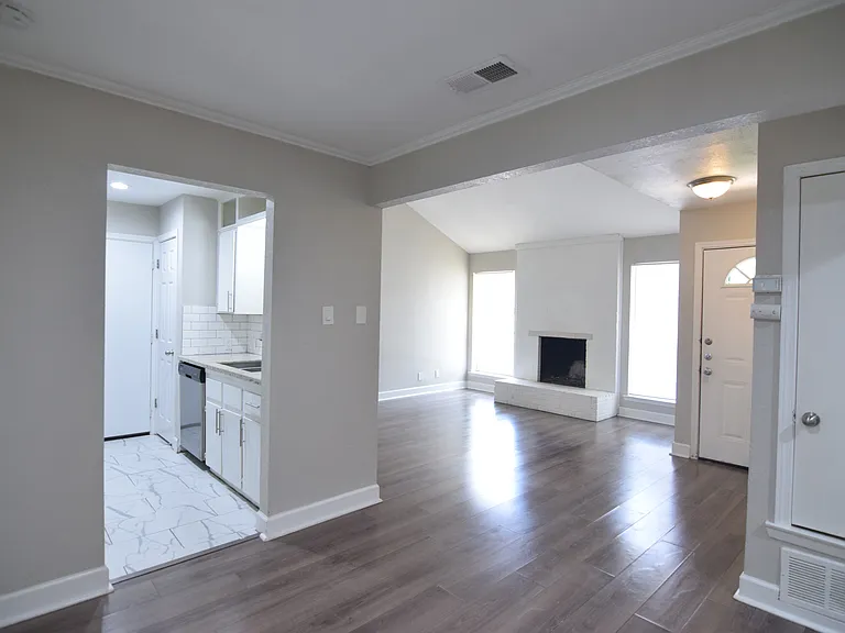 2305 Bunker Hill Dr, Temple — Photo 4