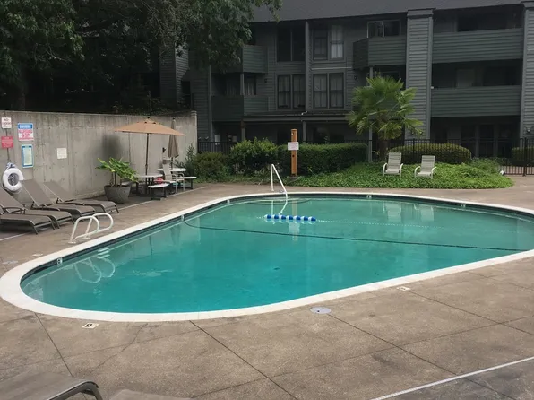 8611 SW Brightfield Cir, Portland, OR 97223