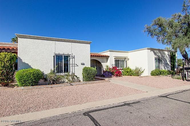 1st image of 8973 E Palms Park Dr