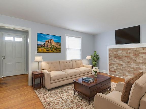 2nd image of 500 Virginian Dr