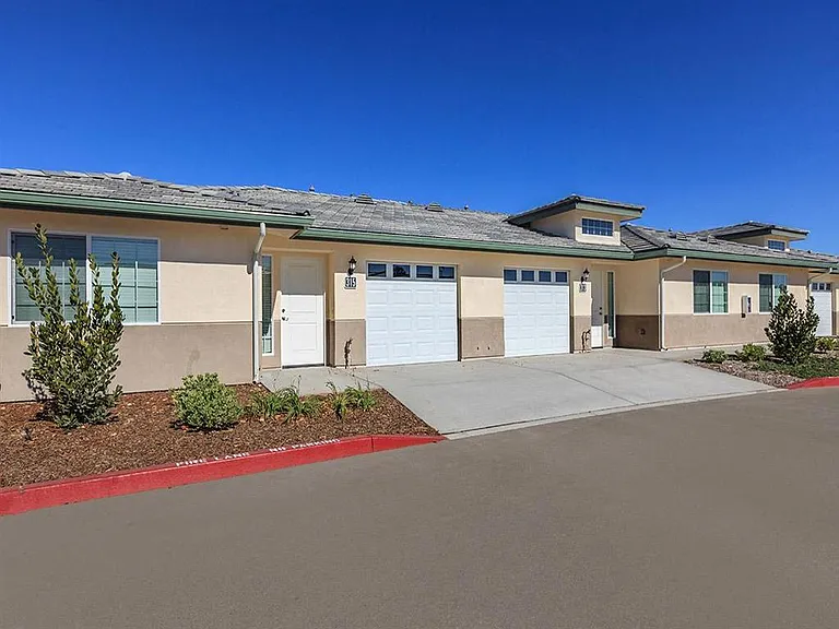 Heritage II Luxury Senior Apts — Photo 18