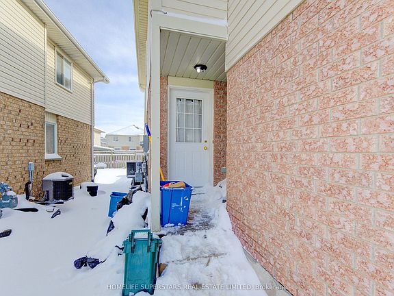 4th image of 148 Snowdrop Cres