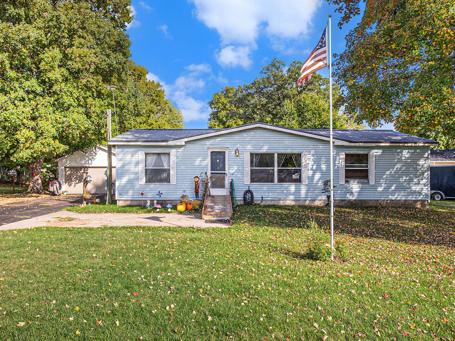 419 S Capital Ave, Athens, MI 49011 Zillow