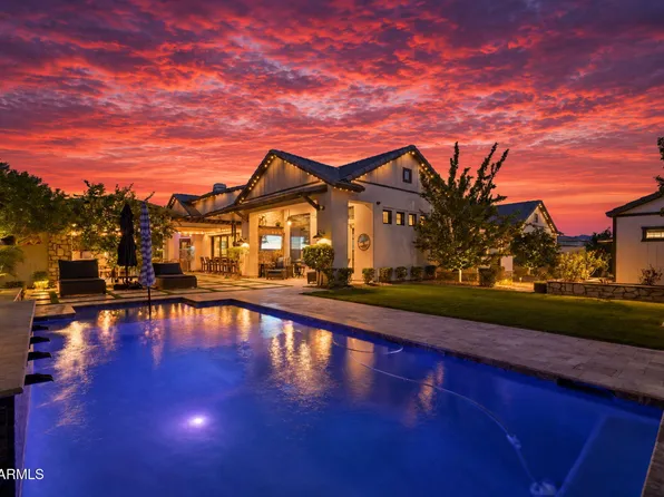 2674 E HUMMINGBIRD Way, Gilbert, AZ 85297