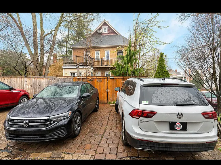 383 King Ave — Photo 32