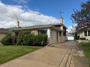 7940 W Executive Ct, Norridge, IL 60706