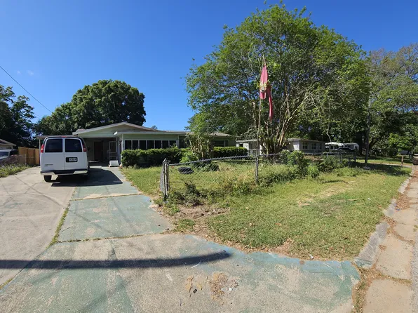 221 Edison Dr, Pensacola, FL 32505