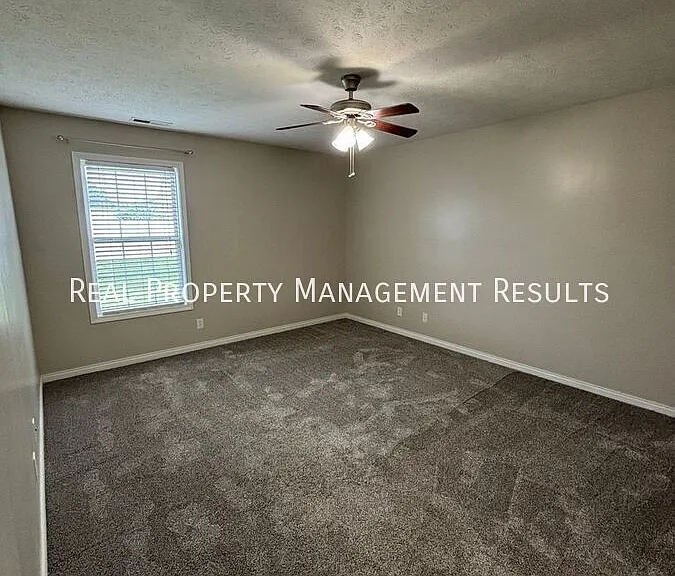4890 Imperial Dr — Photo 12