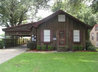 814 Avenue B, Port Neches, TX 77651