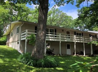 704 McKinley Ct, Williams Bay, WI 53191