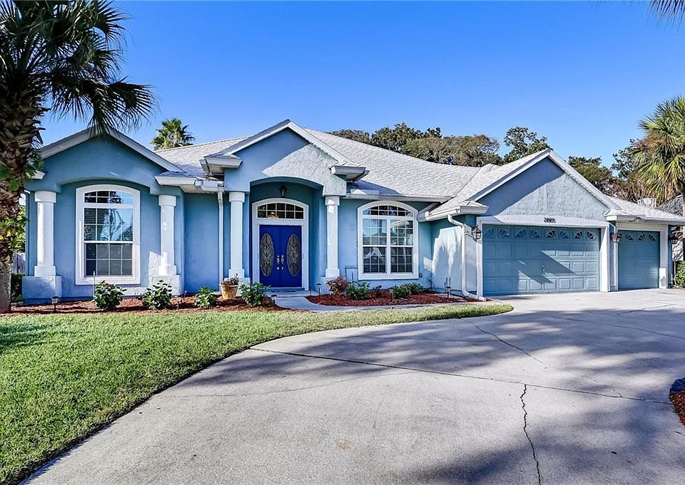 1st image of 2805 Laguna Dr N